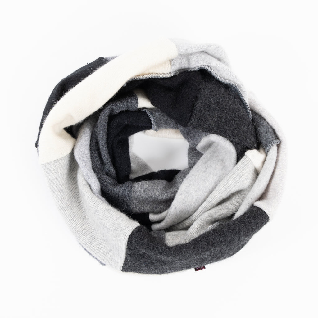 Cashmere Loop - Monochrome